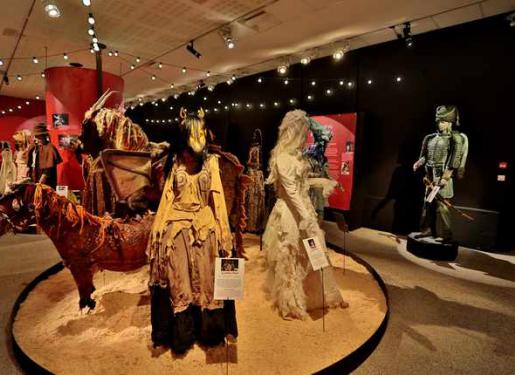 exposition les costumes équestres