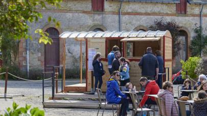 la roulotte snacking du Haras National d'Hennebont